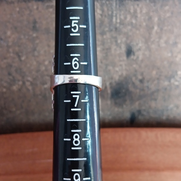 925 Silver Purple Crystal Ring - Picture 5 of 16